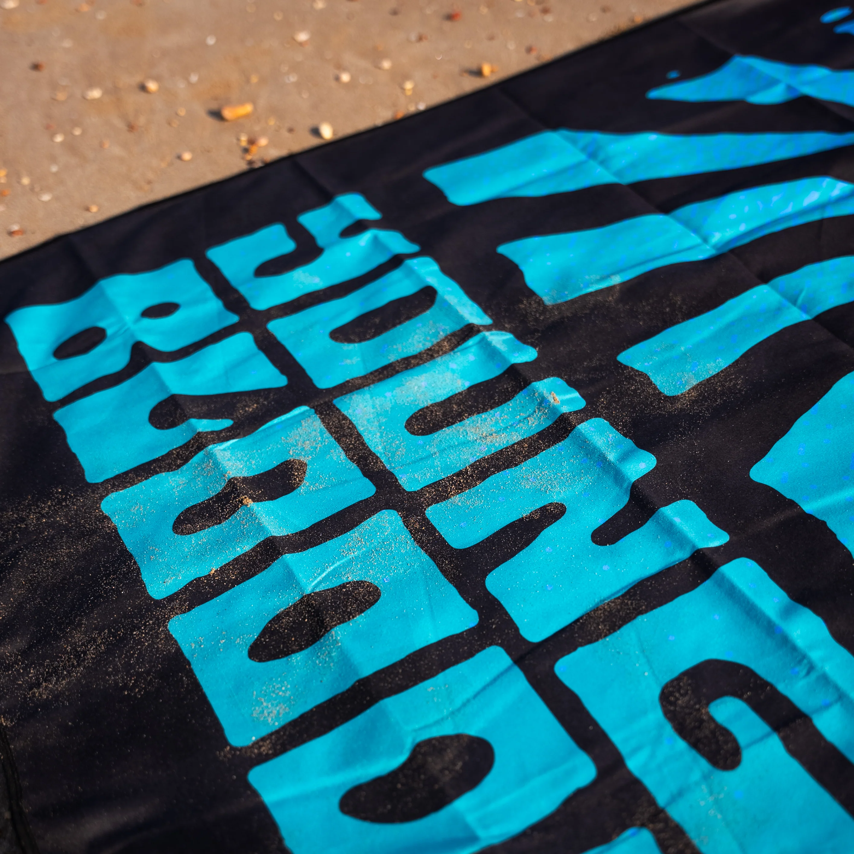 Youngbloods Sun Towel - Image 4